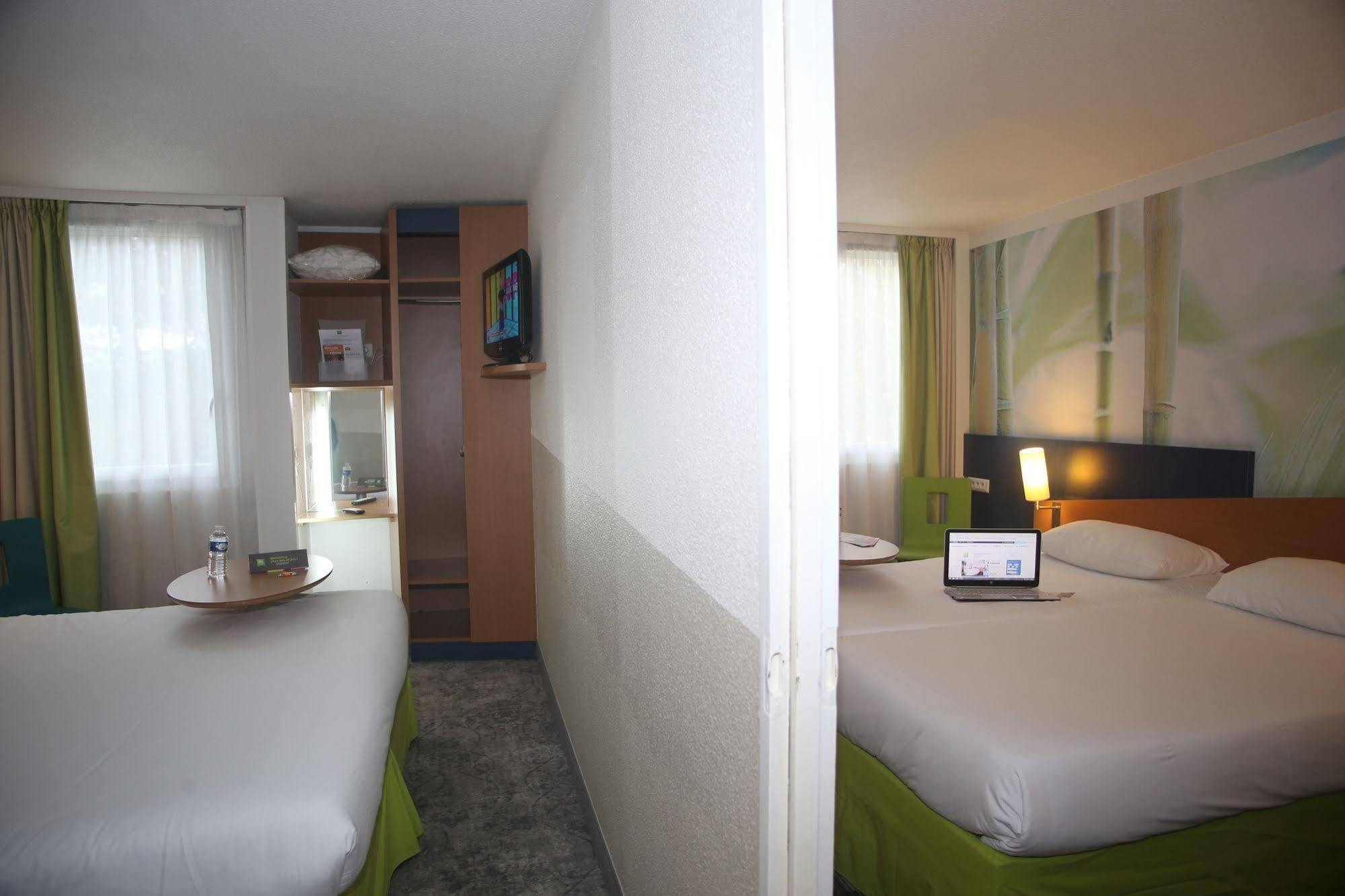 Отель Ibis Styles Orleans Ла-Шапель-Сен-Мемен Экстерьер фото